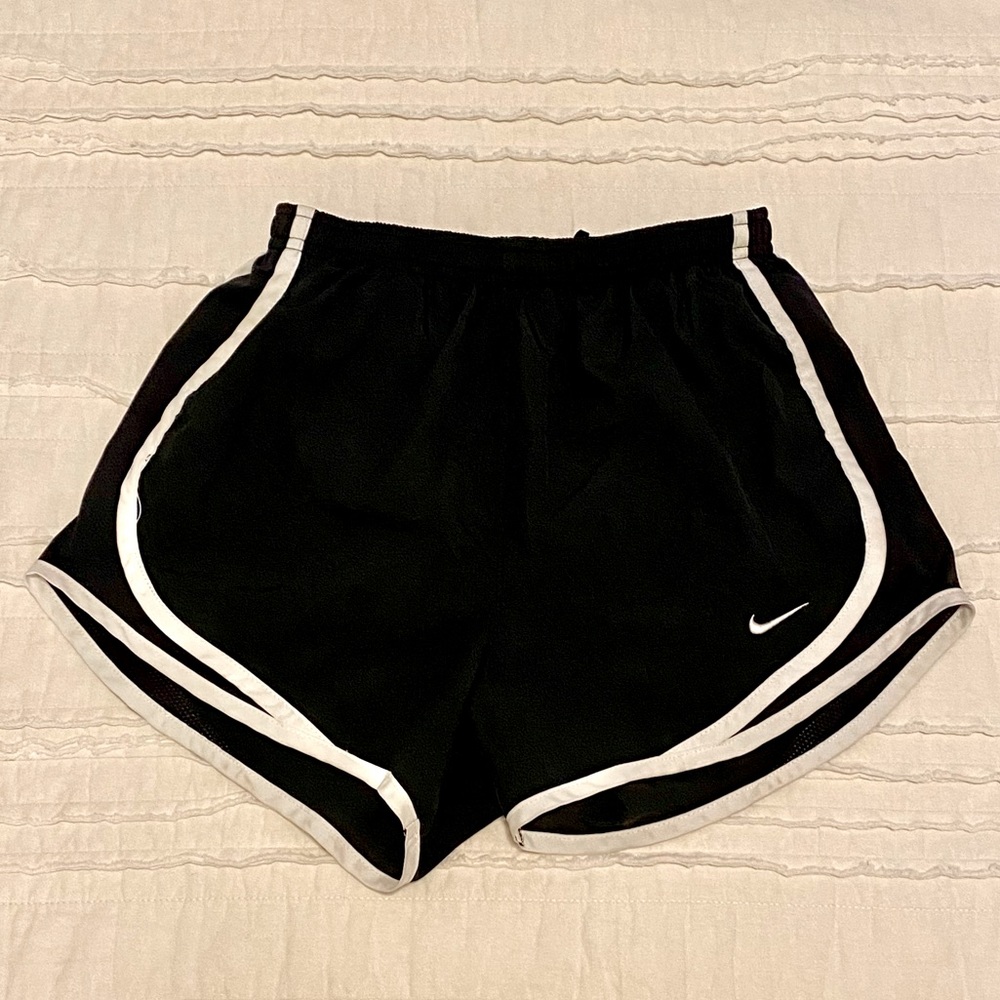 Nike Women’s Dri-FIT Lined Running Shorts, Size XS, black